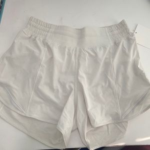 Lululemon hotty hot HR shorts 4*lined